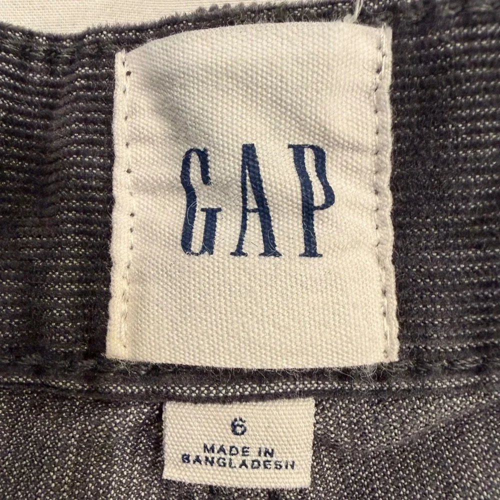 Gap Women Dark Grey Corduroy Cutoff Shorts Size 6 Raw Hem 5-Pocket Casual